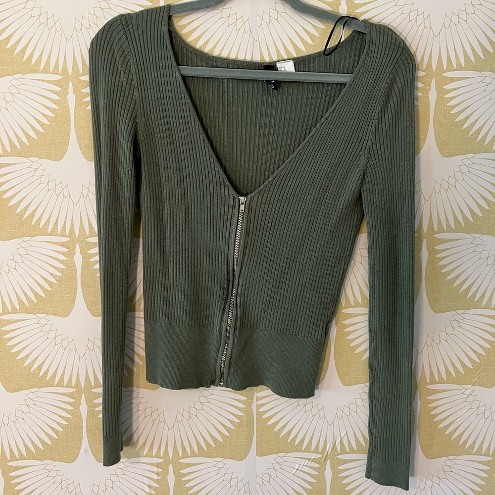 Green Long Sleeve Zip-up Shirt